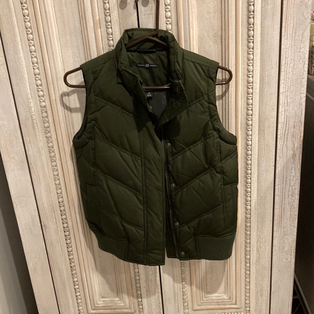 Gap XS vest